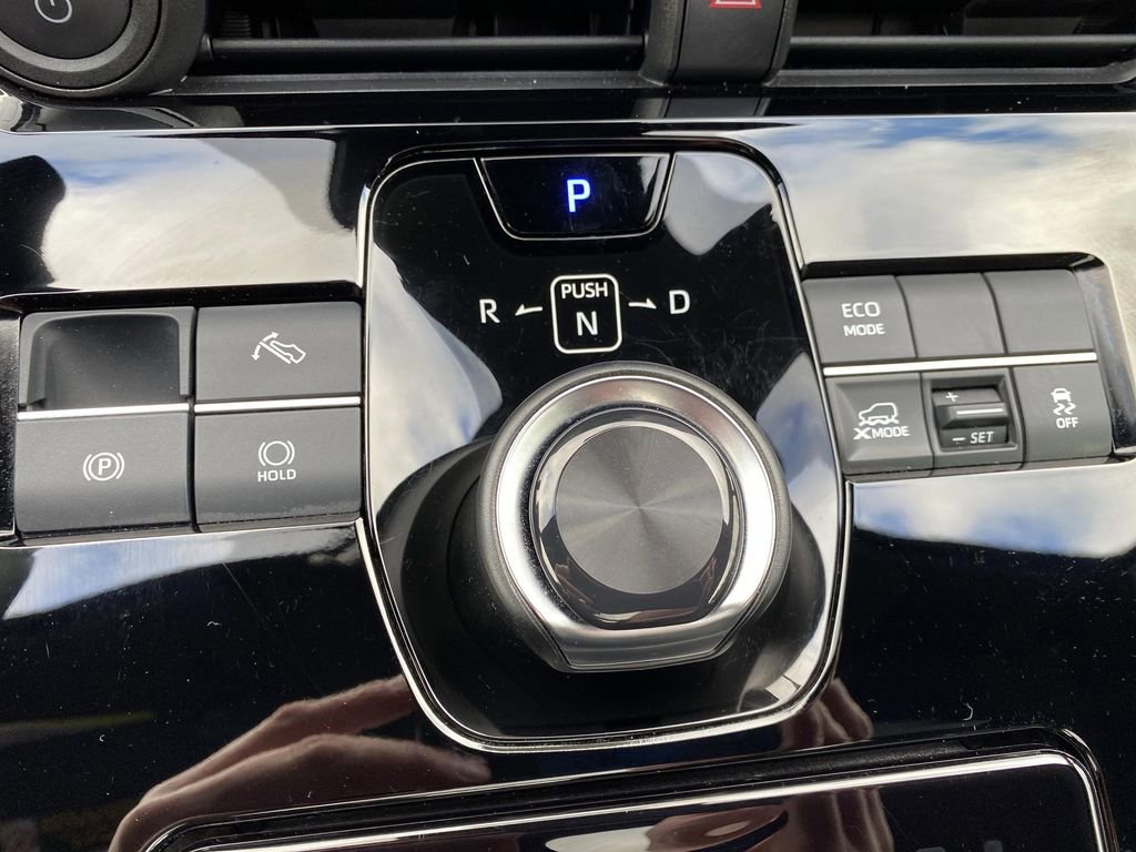 Used 2024 Toyota bZ4X XLE image 26