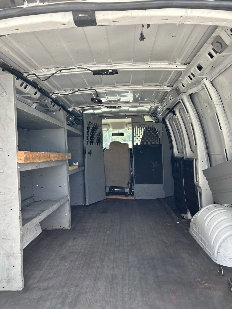 Used 2019 GMC Savana 2500 w/ Driver Convenience Package RWD image 16
