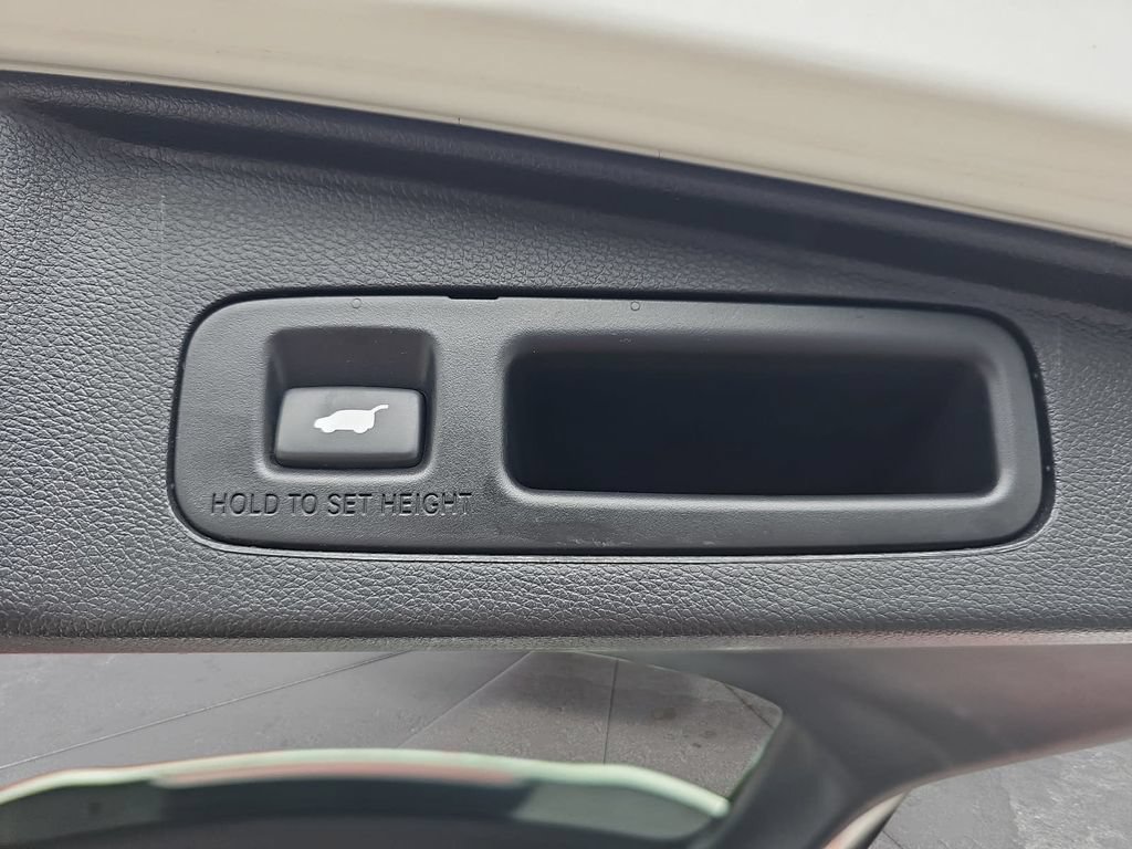 Used 2019 Honda CR-V EX-L image 13