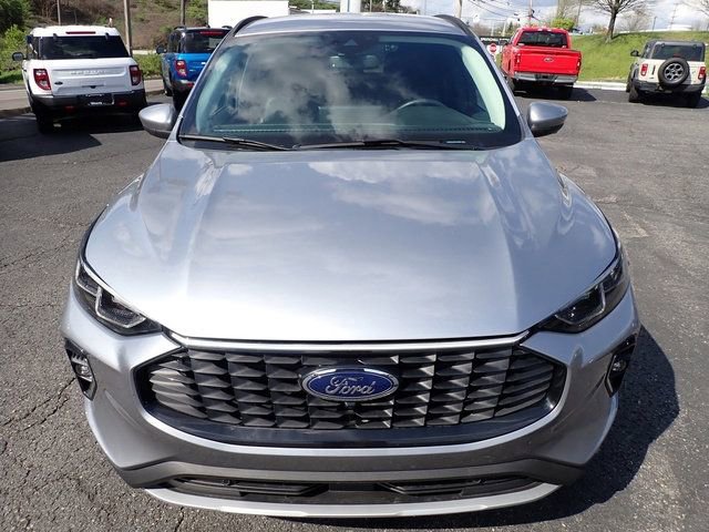 Used 2023 Ford Escape Platinum image 12