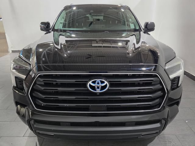Used 2024 Toyota Sequoia SR5 w/ SR5 Premium Package AWD/4WD image 8