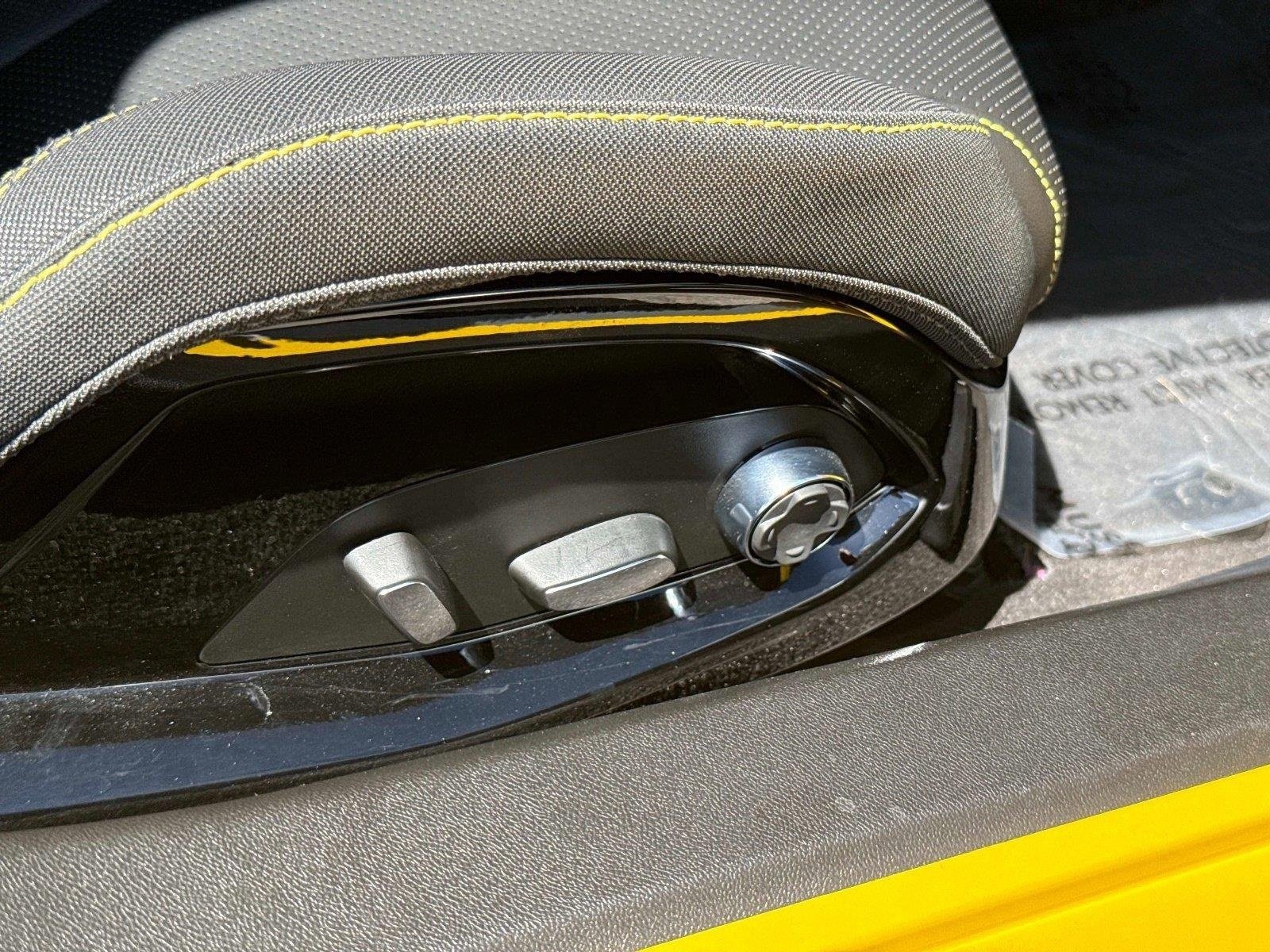 Used 2025 Chevrolet Corvette Z06 RWD image 26