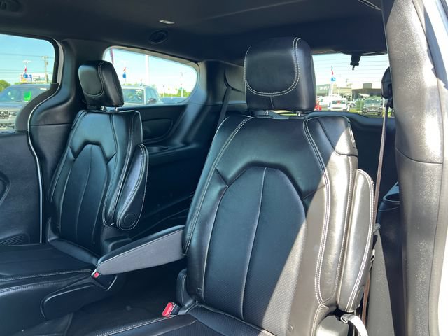 Used 2025 Chrysler Pacifica Select FWD image 27