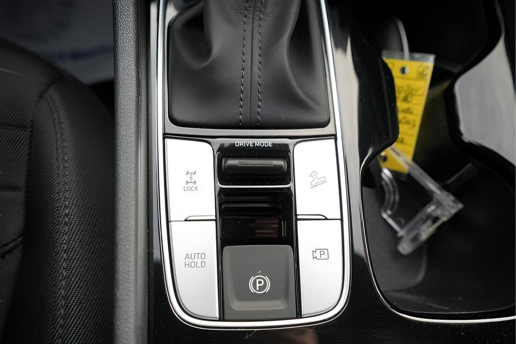 Certified 2022 Hyundai Santa Cruz SEL w/ Activity Package image 29