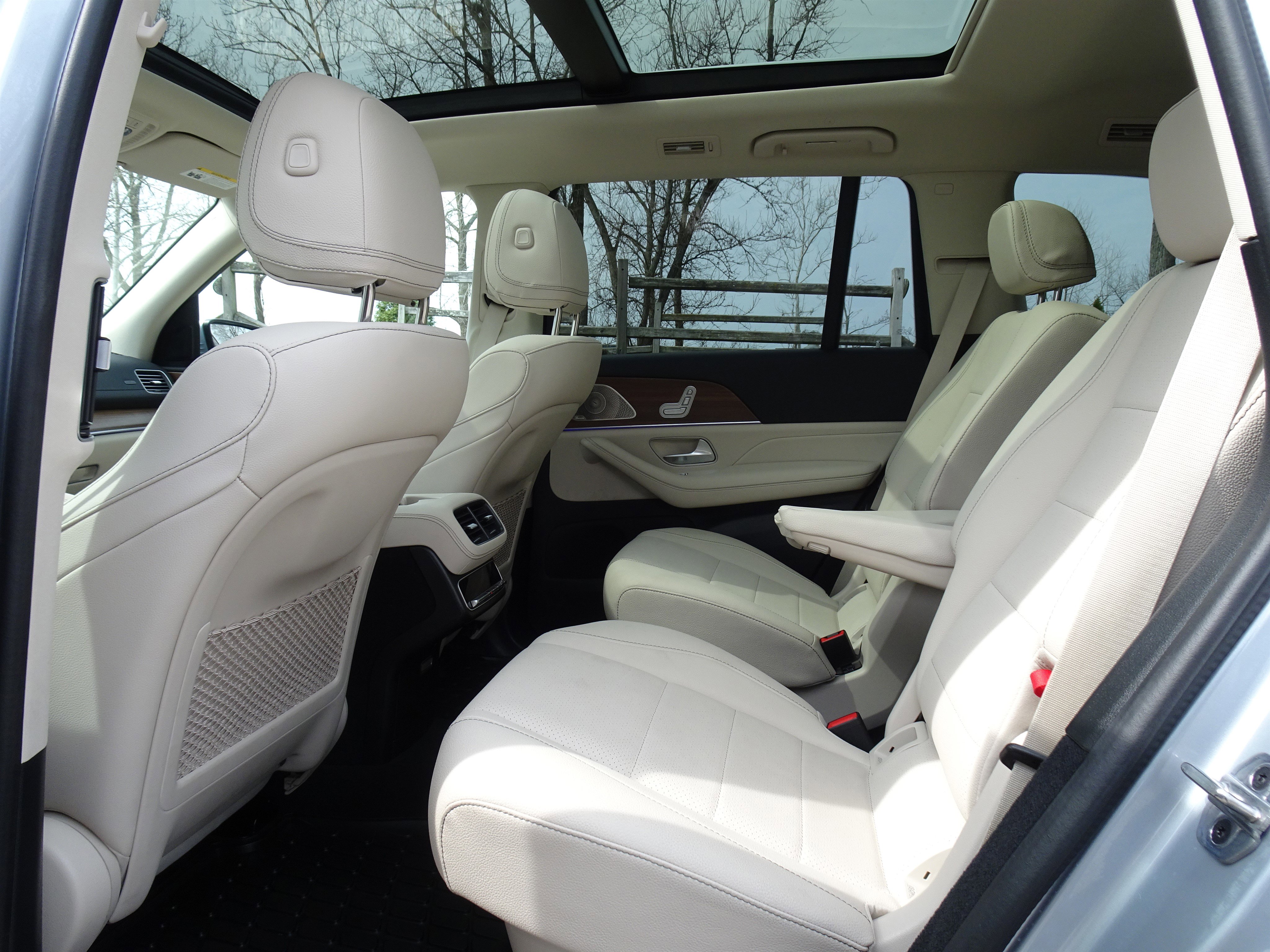 Used 2024 Mercedes-Benz GLS 450 4MATIC image 21