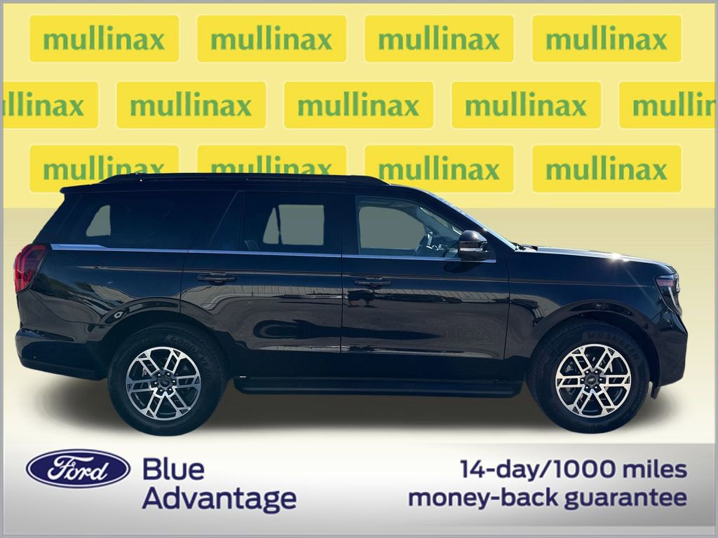 Certified 2025 Ford Expedition Active image 2