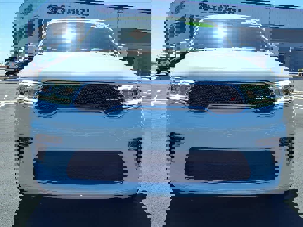 Used 2022 Dodge Durango SXT w/ Anodized Platinum Package image 2