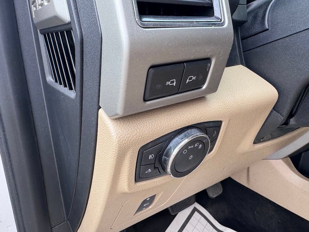 Used 2017 Ford F150 Lariat w/ Equipment Group 501A Mid RWD image 14