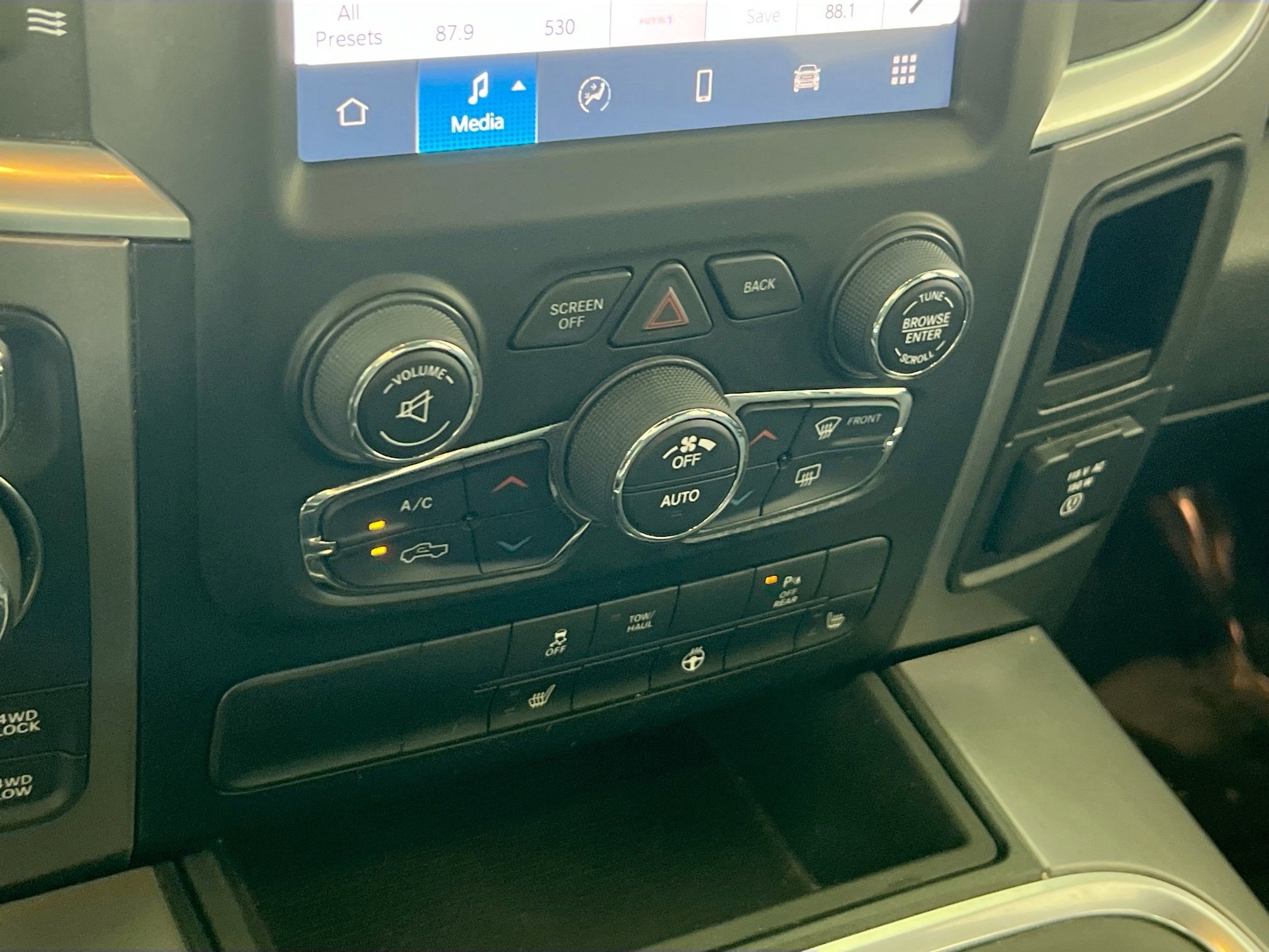 Used 2022 RAM 1500 Classic Warlock w/ Electronics Group image 15