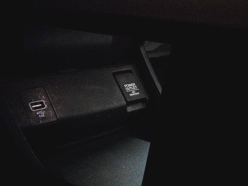 Certified 2021 Honda HR-V LX image 32