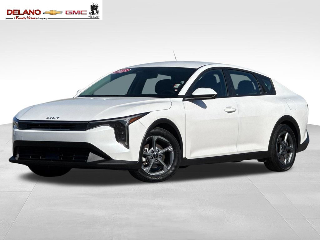 Used 2025 Kia K4 FWD image 1