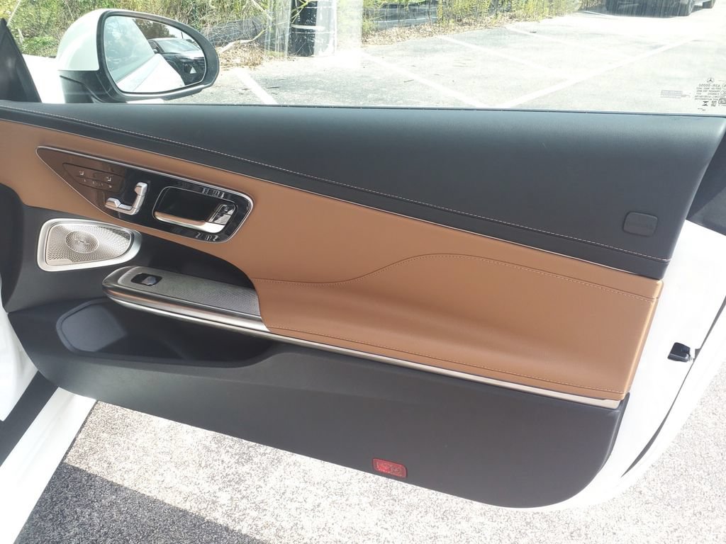 Certified 2025 Mercedes-Benz CLE 300 4MATIC Cabriolet image 10