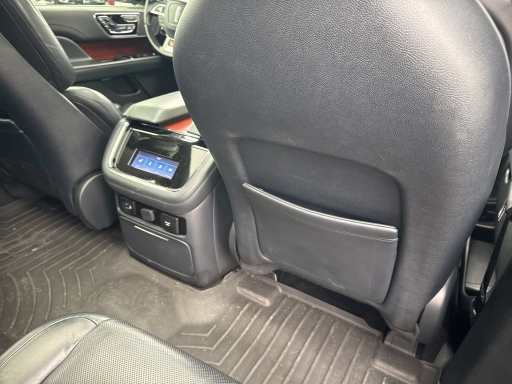 Used 2022 Lincoln Navigator Reserve AWD/4WD image 46