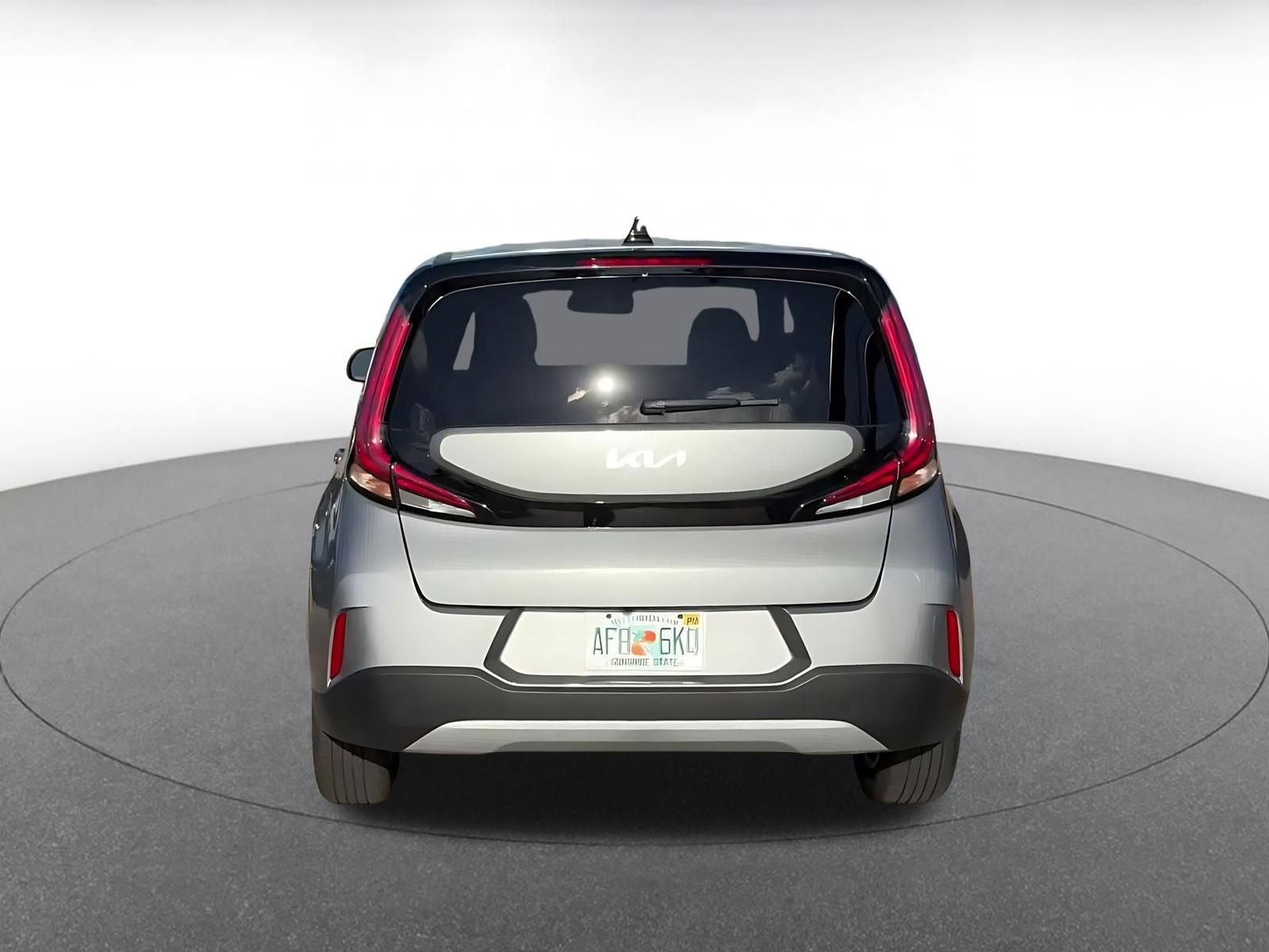 Used 2025 Kia Soul LX w/ LX Technology Package image 10