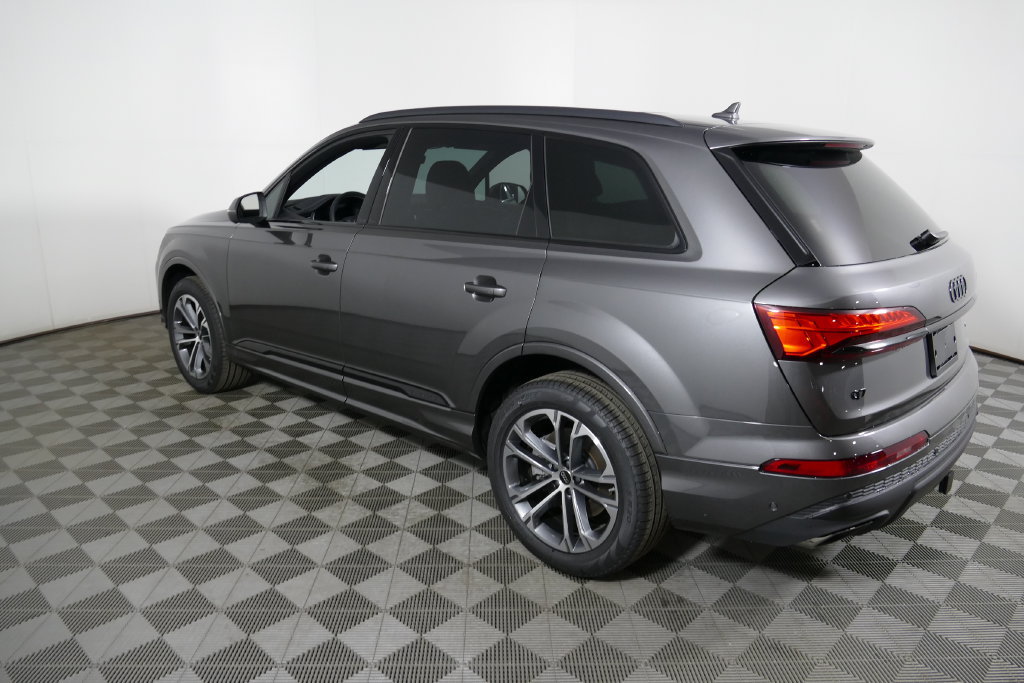 Used 2026 Audi Q7 2.0T Premium w/ Convenience Plus Package AWD/4WD image 5