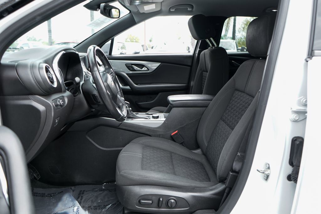 Used 2019 Chevrolet Blazer LT image 18