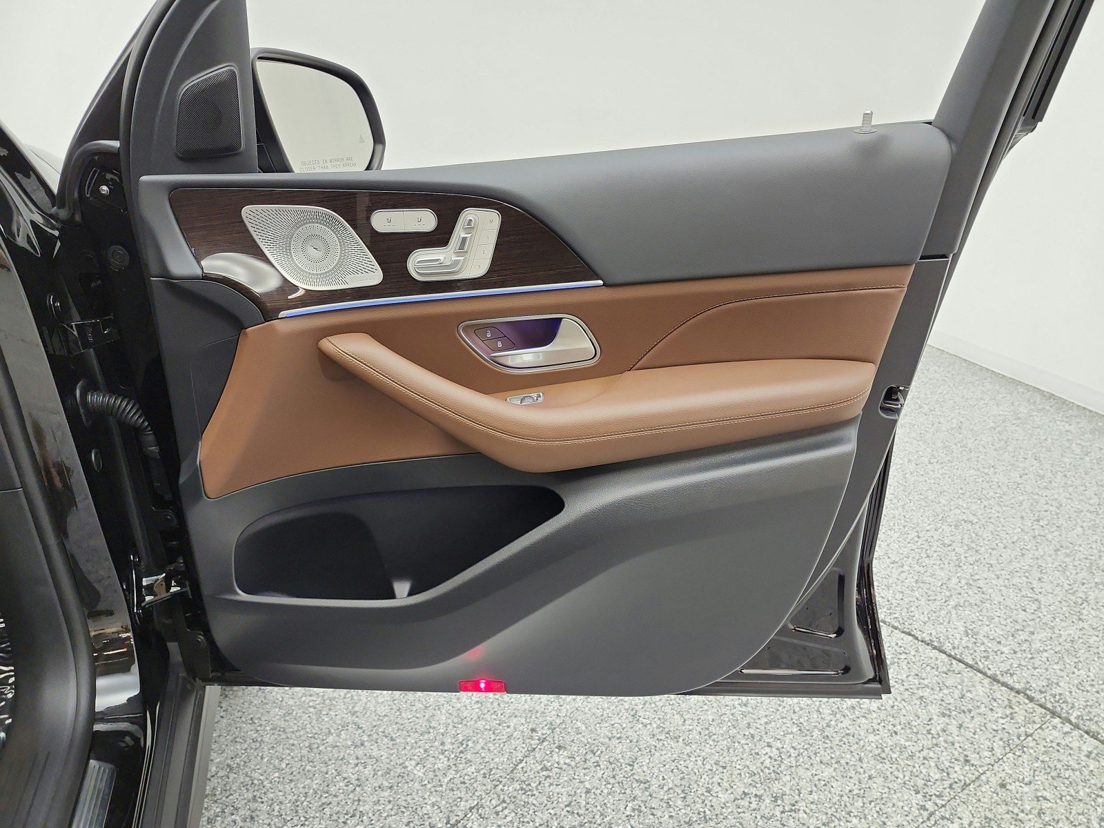 Certified 2026 Mercedes-Benz GLS 450 4MATIC image 19