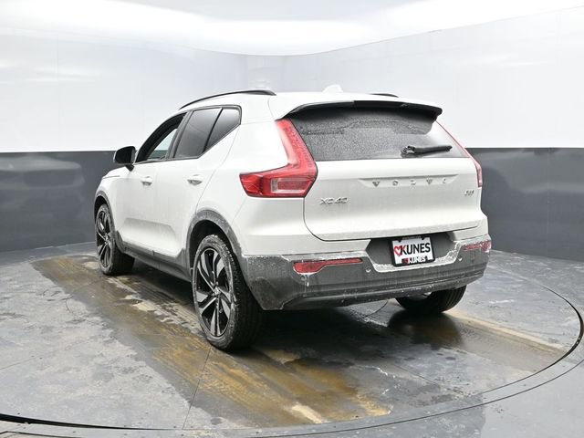 Used 2023 Volvo XC40 B5 Ultimate w/ Protection Package Premier image 6