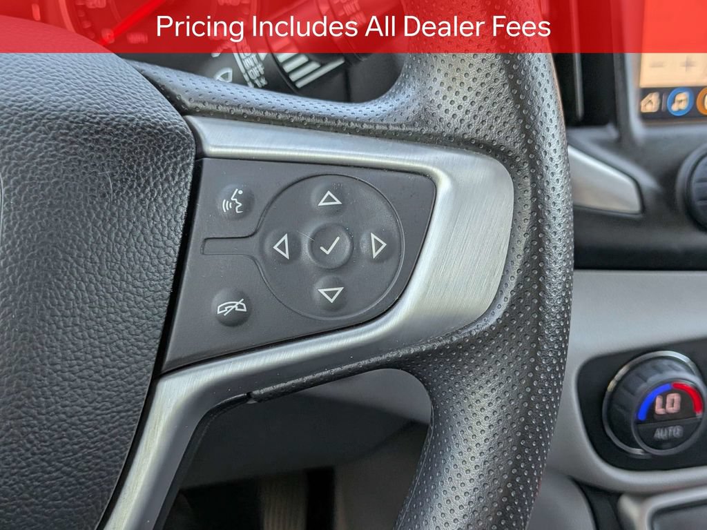 Used 2024 GMC Terrain SLE w/ Driver Convenience Package FWD image 28