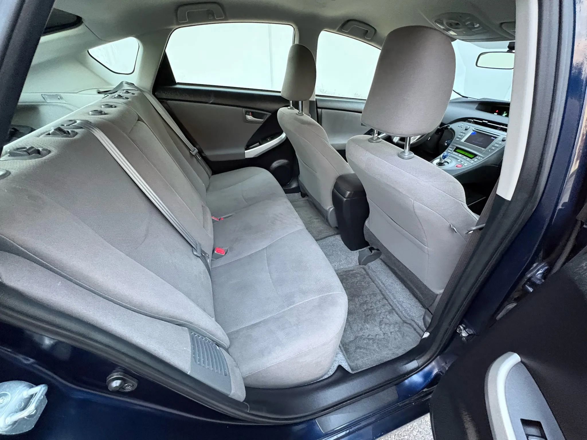 Used 2015 Toyota Prius Two image 18