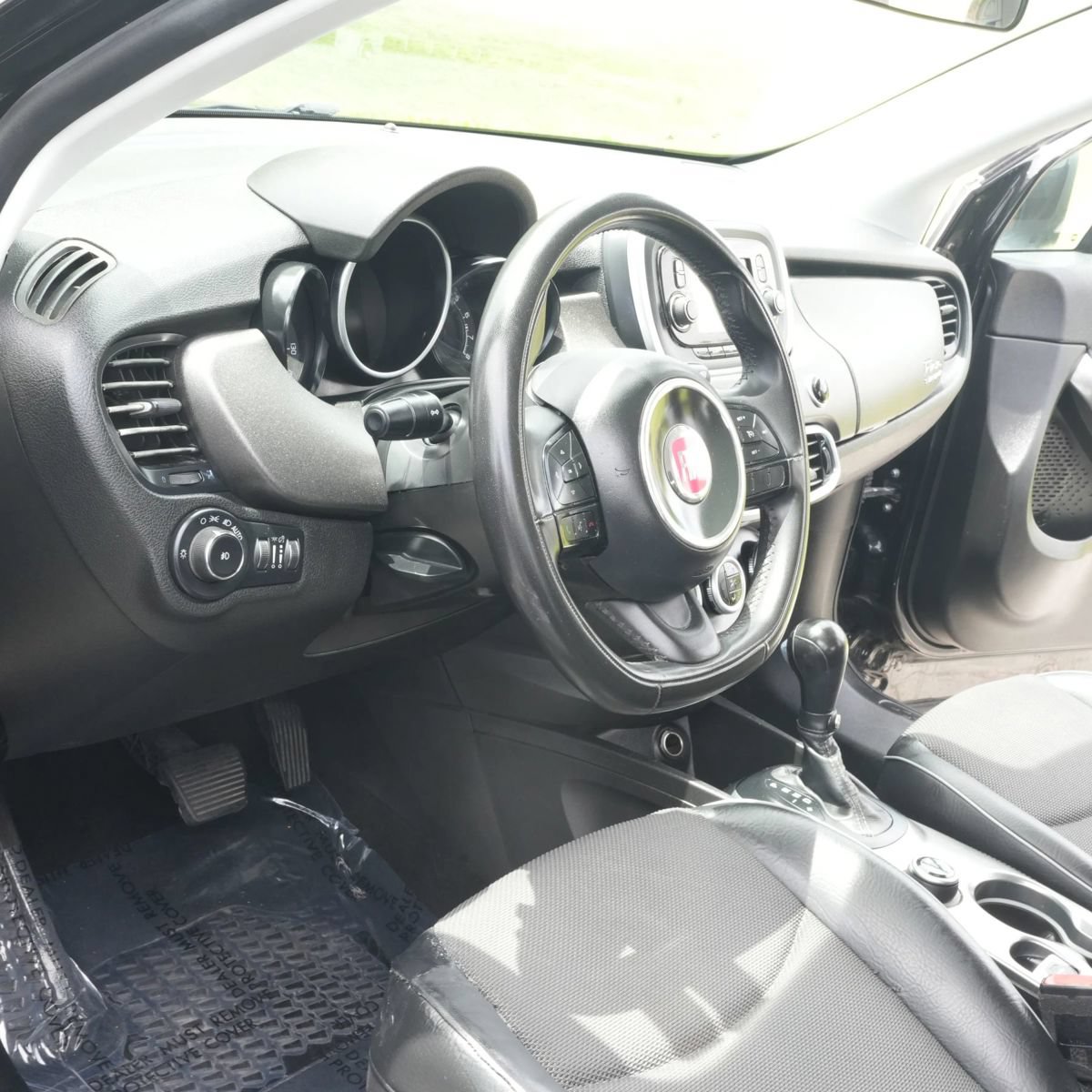 Used 2017 FIAT 500X Trekking FWD image 2