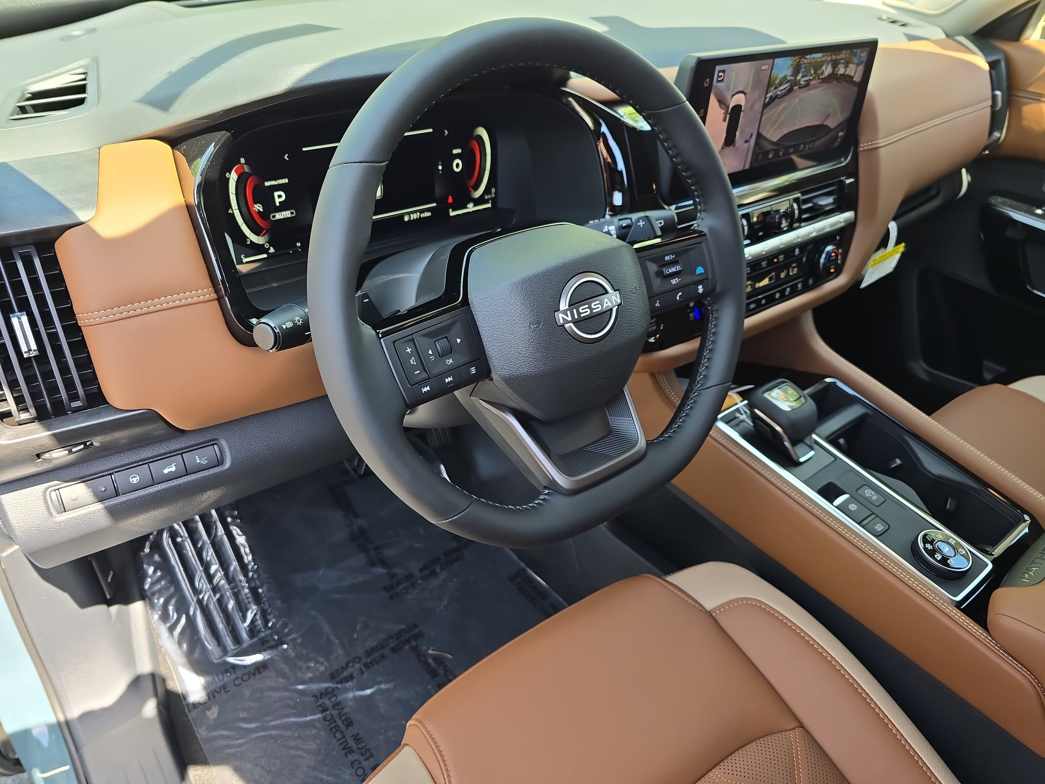 New 2026 Nissan Pathfinder Platinum AWD/4WD image 16