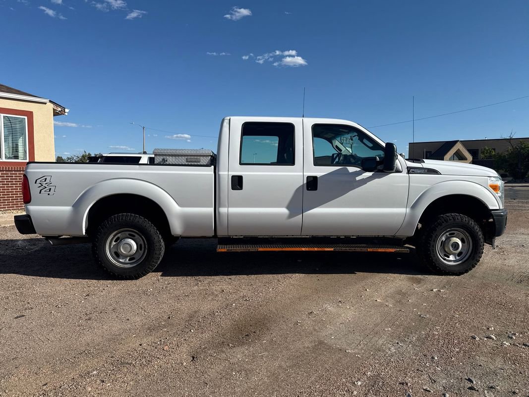 Used 2015 Ford F250 XL w/ Camper Package image 8