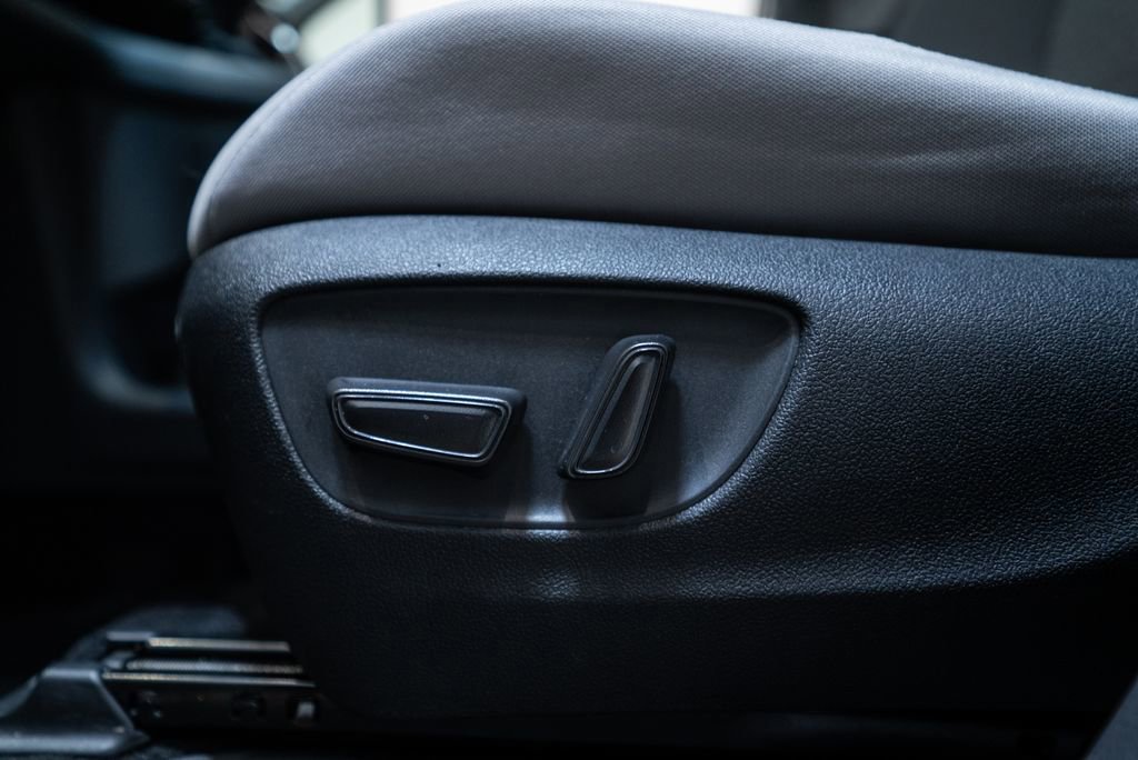 Certified 2023 Toyota Sienna LE image 22