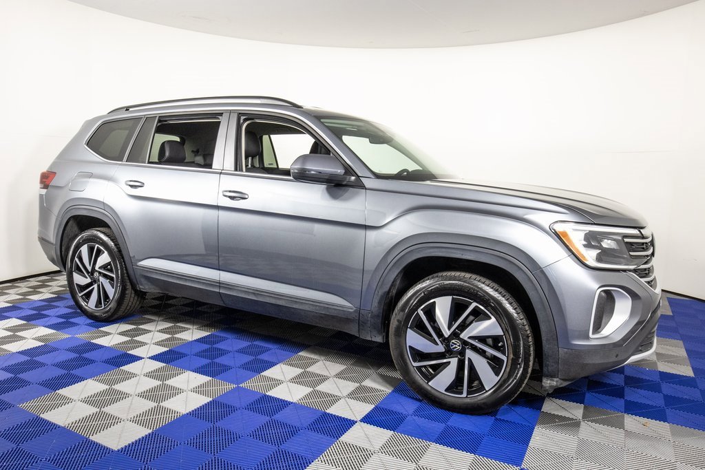Used 2025 Volkswagen Atlas SE