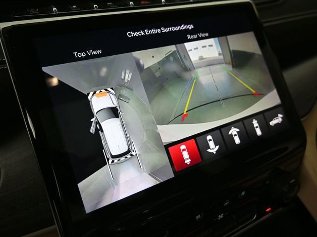 Used 2021 Jeep Grand Cherokee L Limited w/ Luxury Tech Group II image 33