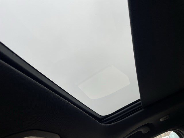 New 2025 Jeep Grand Cherokee Limited w/ Trailer Tow Package image 16