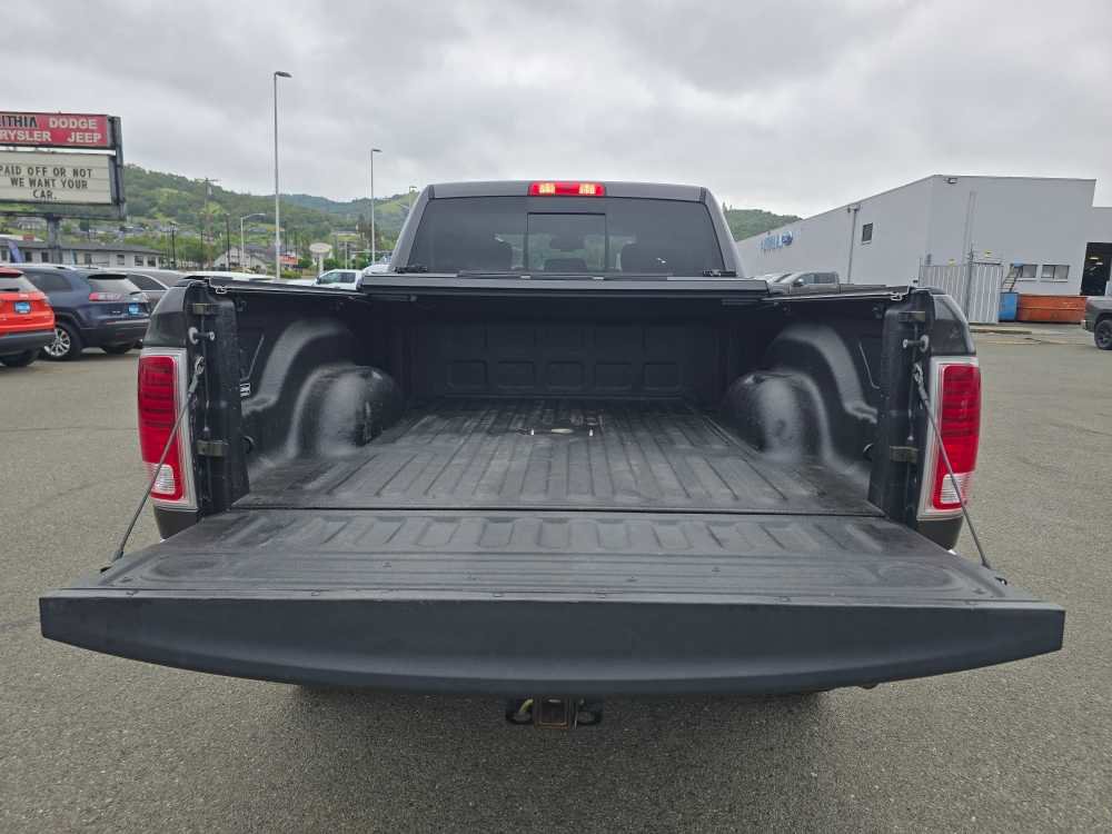 Used 2017 RAM 3500 Laramie w/ Convenience Group AWD/4WD image 20