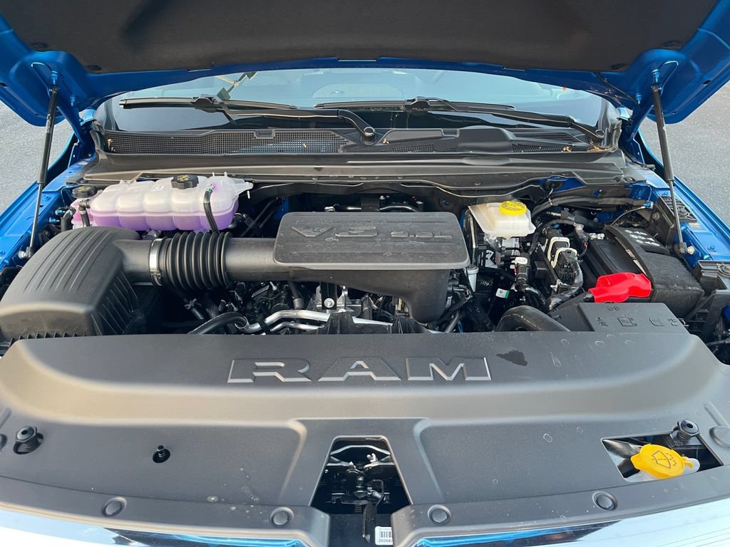 New 2026 RAM 1500 Big Horn AWD/4WD image 18