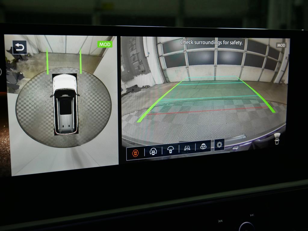 New 2025 INFINITI QX80 Sensory image 28