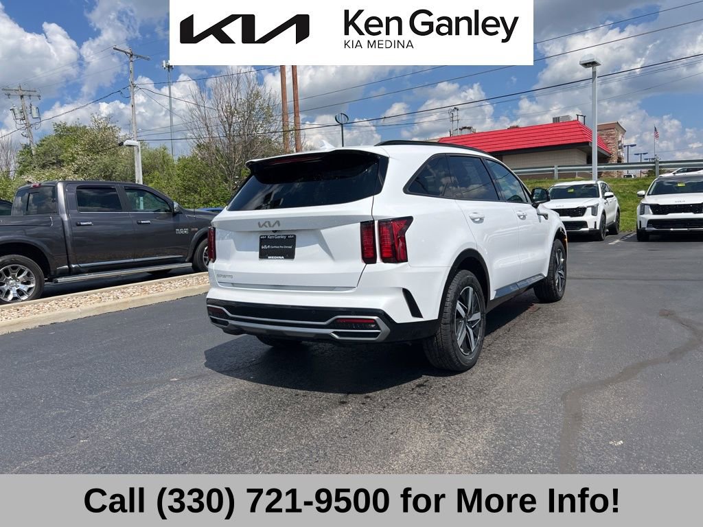Certified 2023 Kia Sorento S w/ Panoramic Sunroof Package FWD image 9