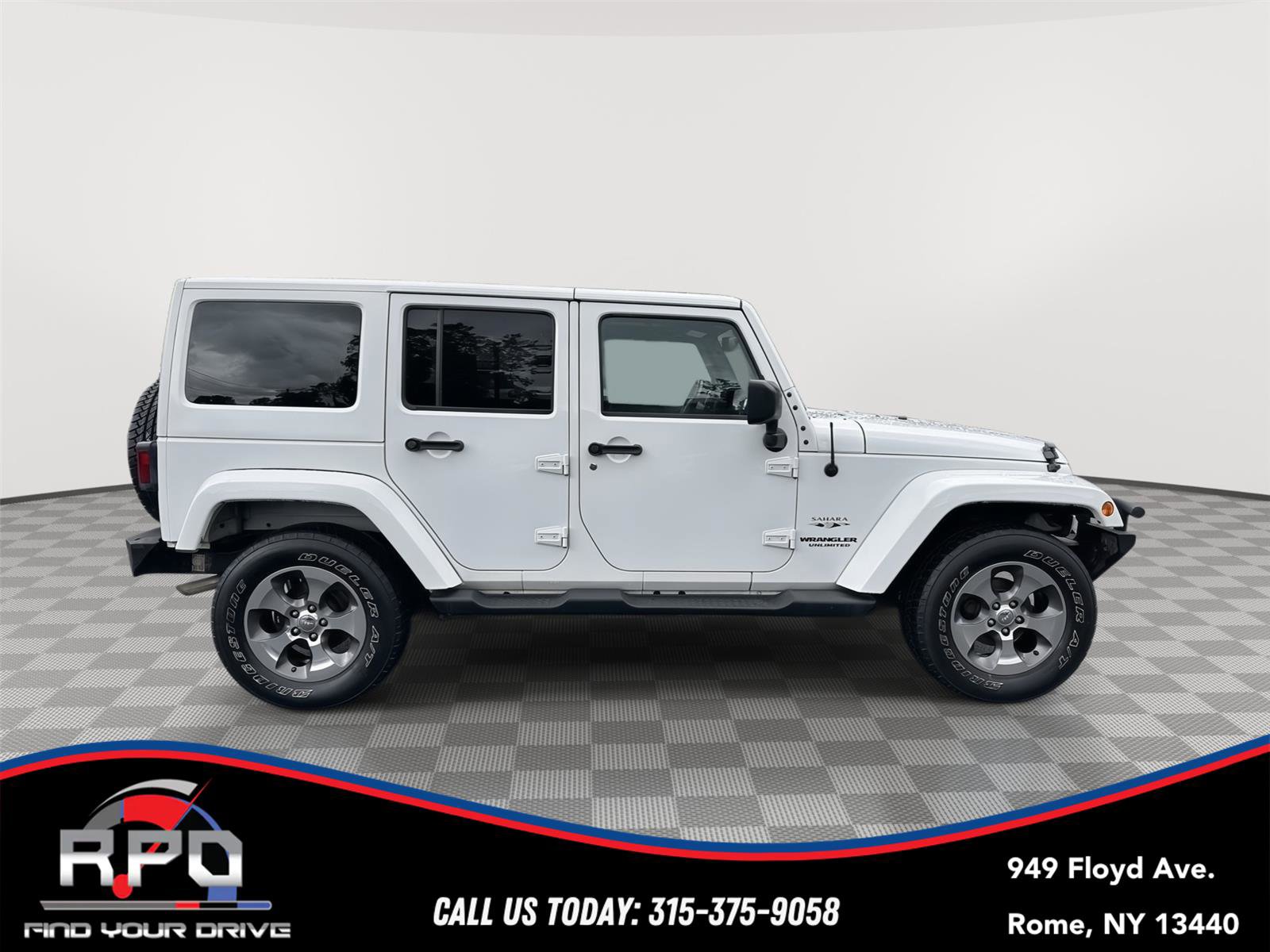 Used 2017 Jeep Wrangler Unlimited Sahara w/ Connectivity Group image 6