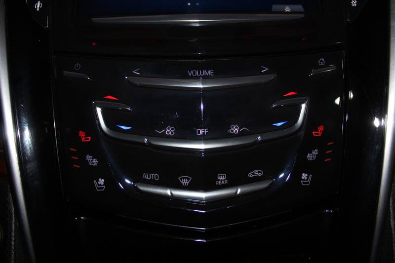 Used 2015 Cadillac Escalade Luxury AWD/4WD image 23