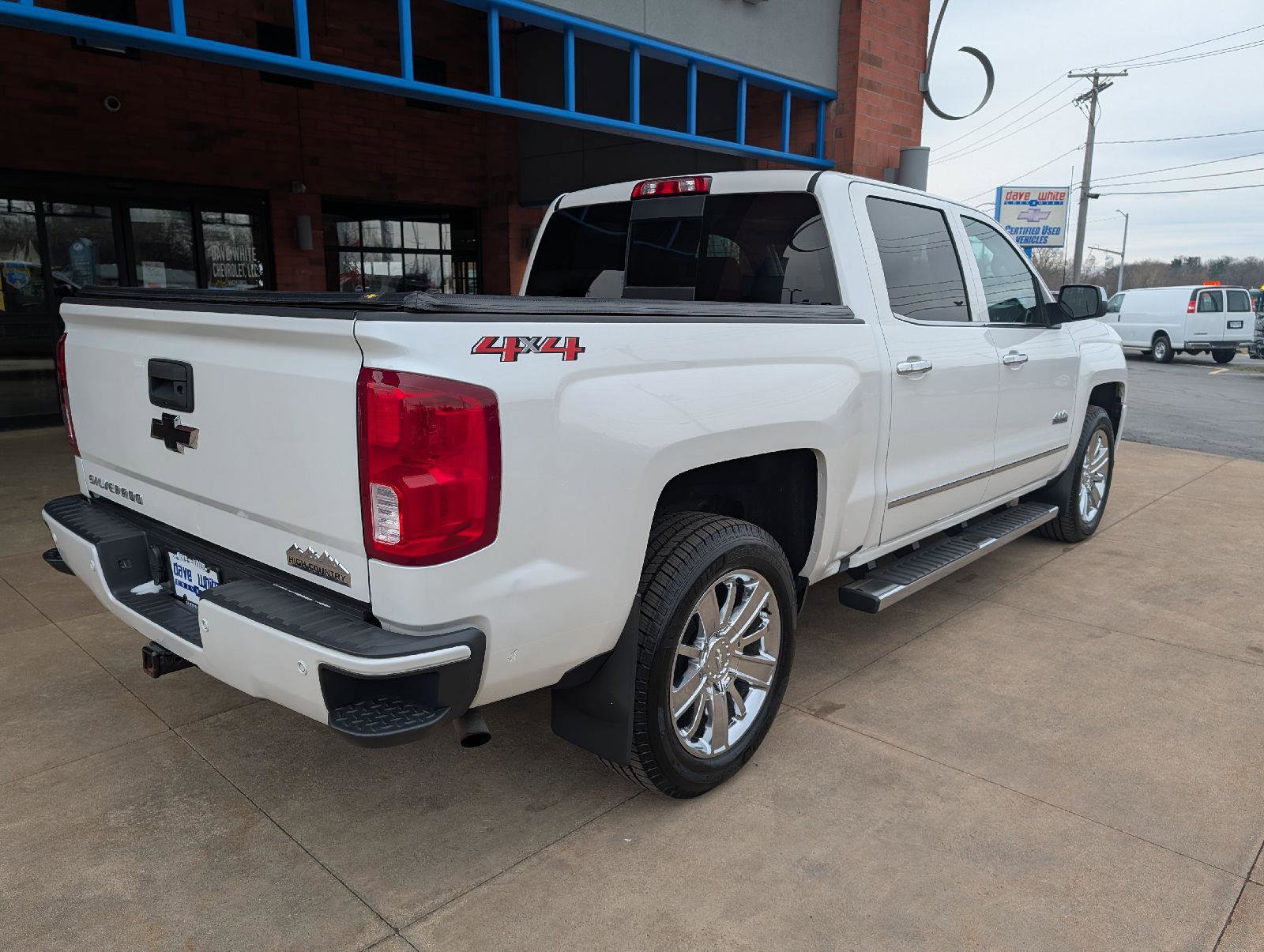 Used 2018 Chevrolet Silverado 1500 High Country image 7