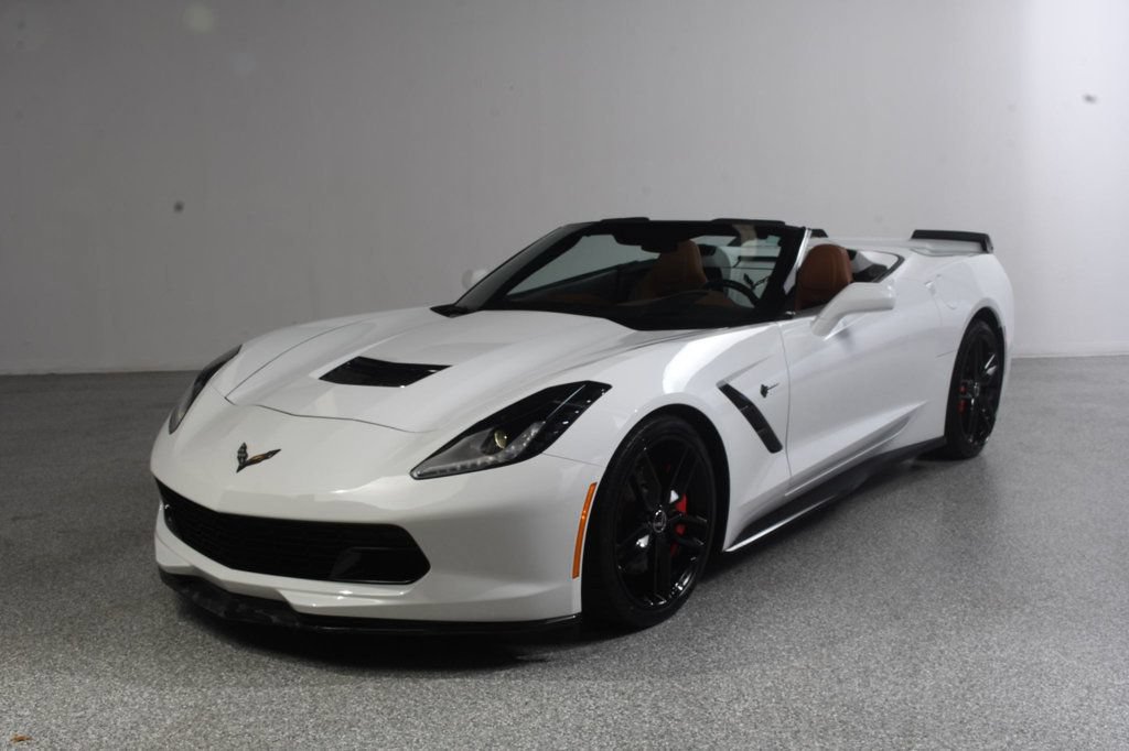 Used 2014 Chevrolet Corvette Stingray Convertible w/ 3LT Preferred Equipment Group RWD image 2