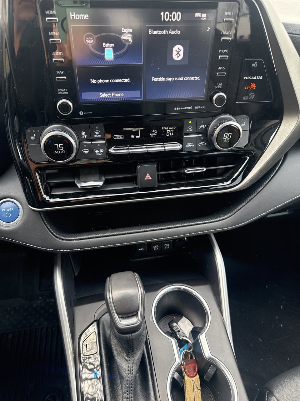 Used 2021 Toyota Highlander XLE image 9