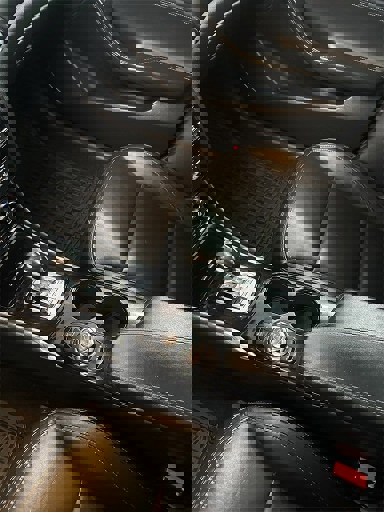 Used 2017 INFINITI QX30 Premium w/ Navigation Package image 19