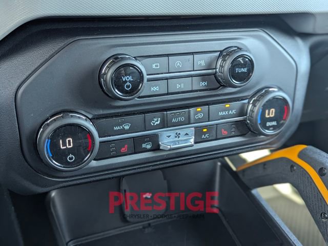 Used 2023 Ford Bronco Badlands image 21