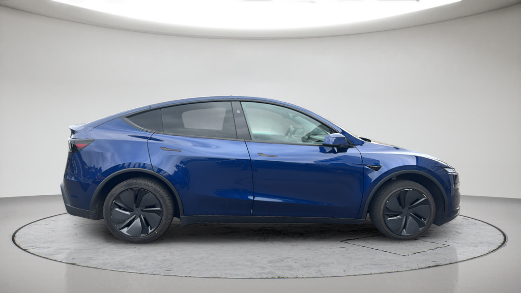 Used 2026 Tesla Model Y Long Range RWD image 5
