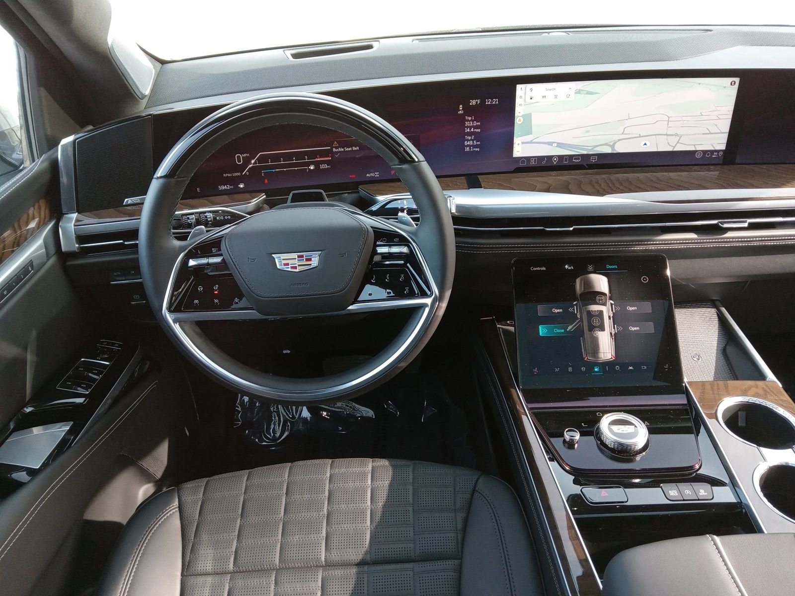 Used 2025 Cadillac Escalade Sport Platinum w/ LPO, ONYX Package image 11