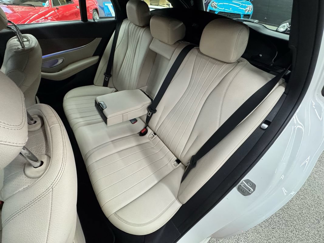 Used 2017 Mercedes-Benz E 400 4MATIC Wagon image 14