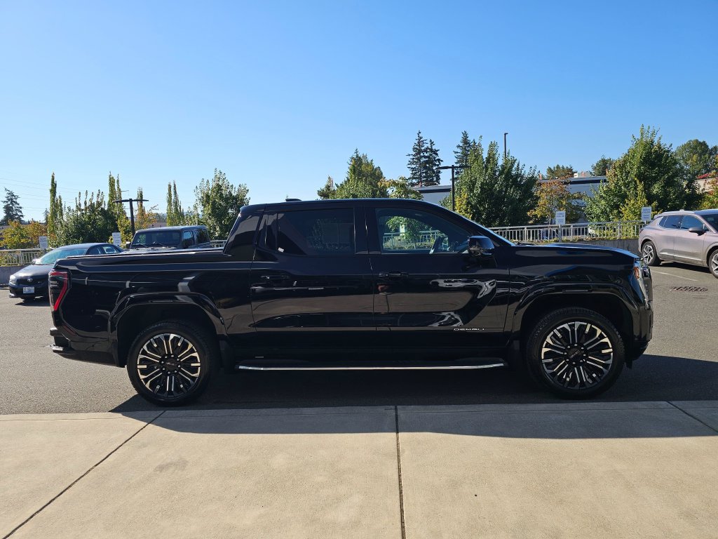 Used 2026 GMC Sierra EV Denali AWD/4WD image 8