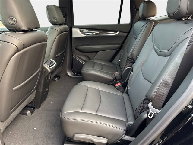 New 2025 Cadillac XT6 Sport w/ Technology Package image 11