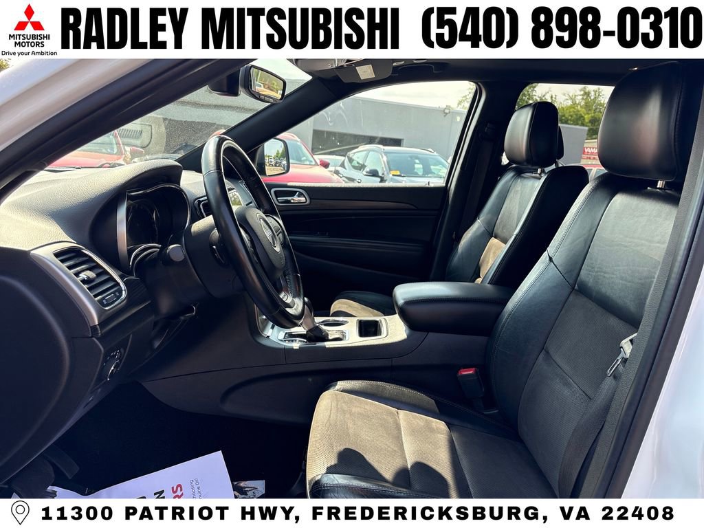 Used 2020 Jeep Grand Cherokee Altitude AWD/4WD image 3
