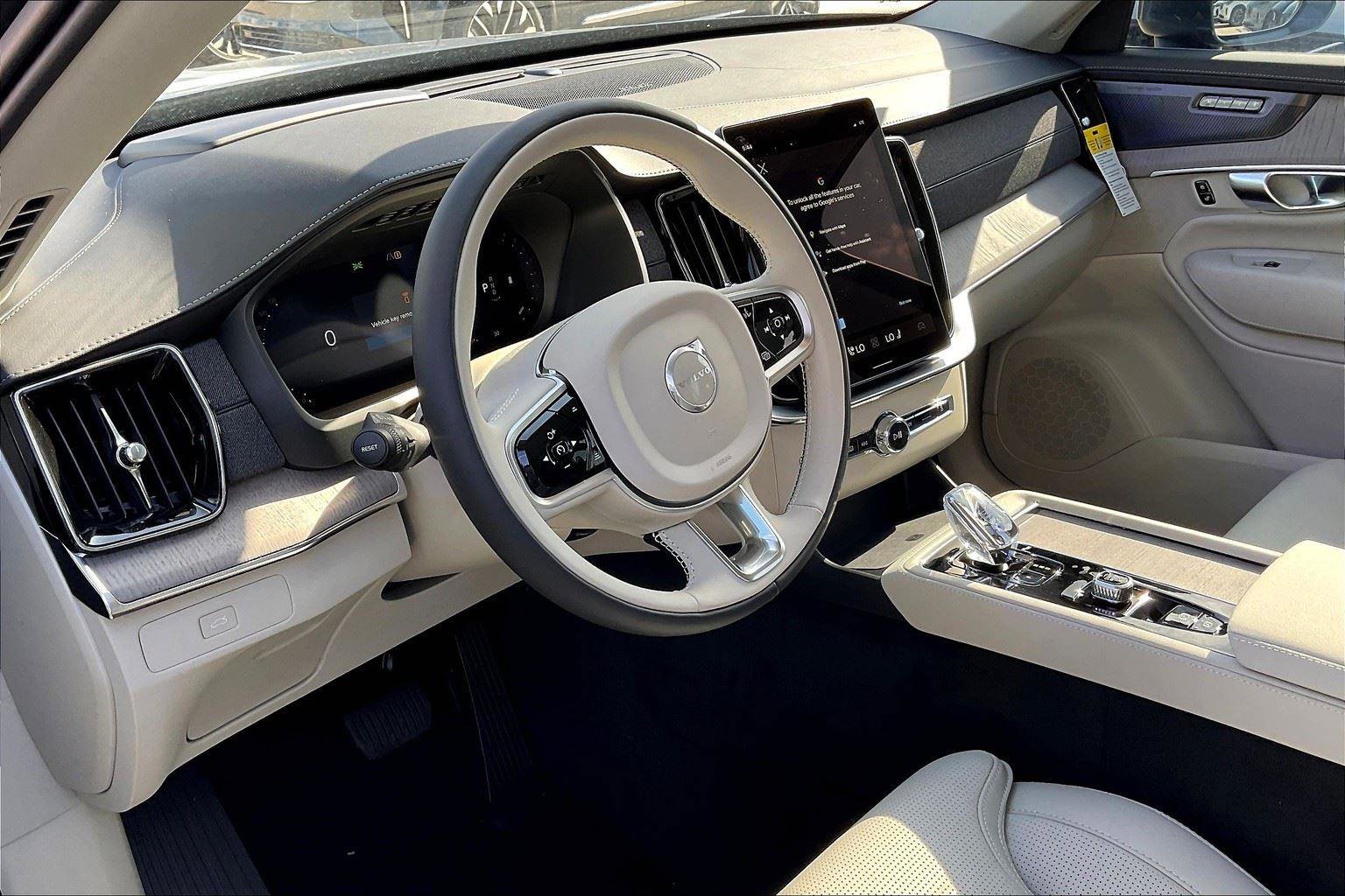 New 2026 Volvo XC90 B6 Ultra w/ Protection Package Premier image 9