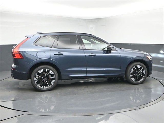 New 2026 Volvo XC60 B5 Plus w/ Protection Package Premier image 8